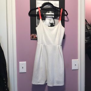 White textured dress